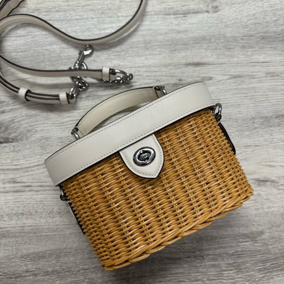 Coach bag - Picture 7 of 9